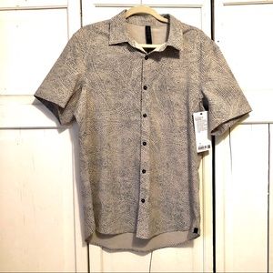 Lululemon L button down NWT